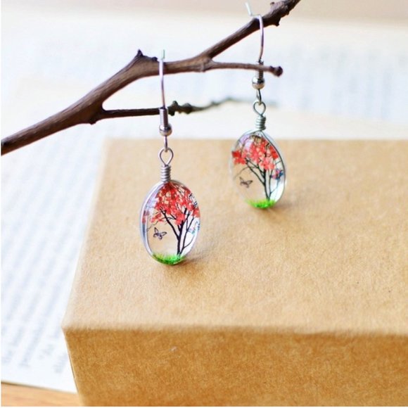 Real Dried Flower Drop Earrings - Picture 2 of 2